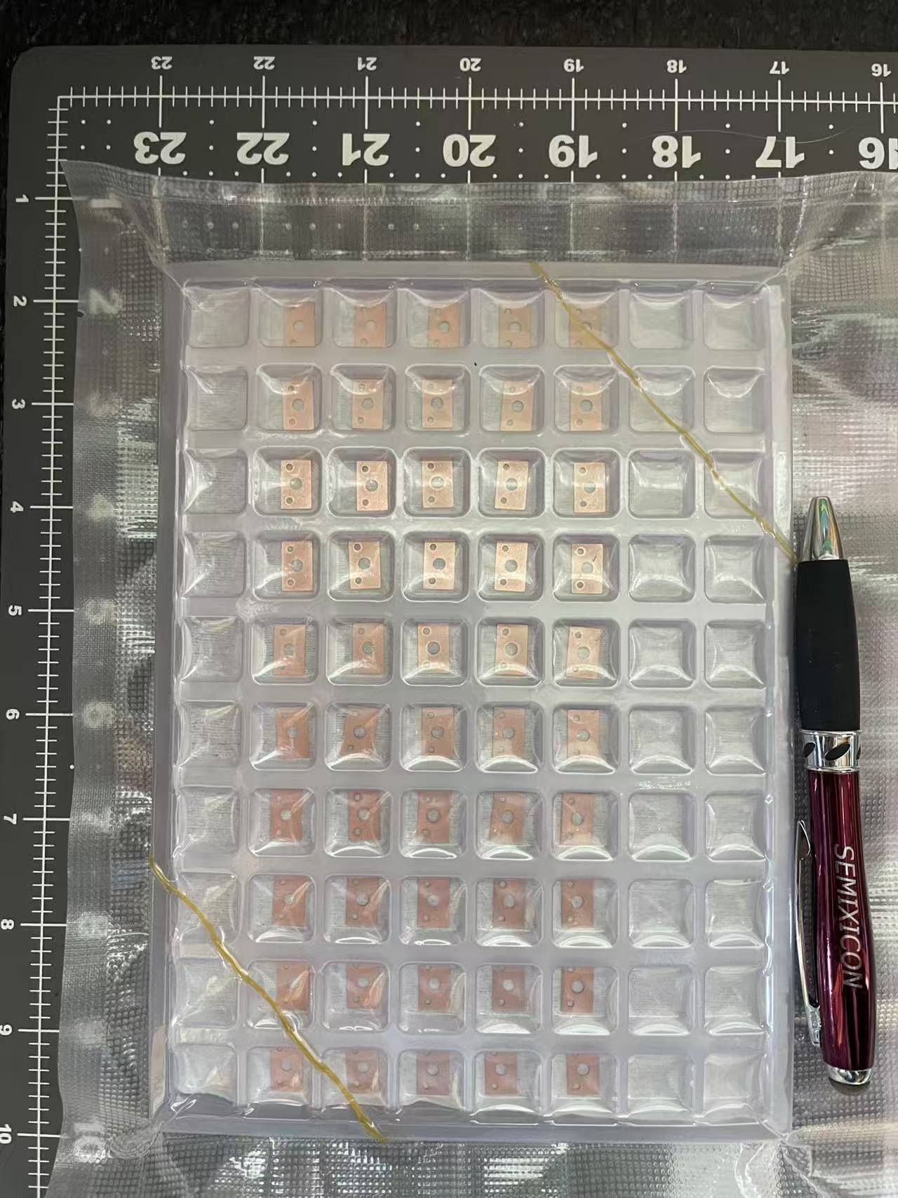 7.3x12x0.3mm Diamond and copper composite heatsink.jpg