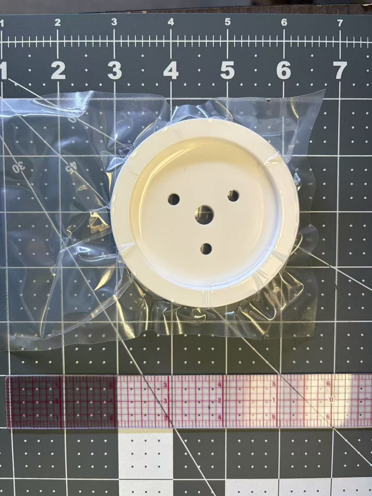 Wafer edge grinding chuck