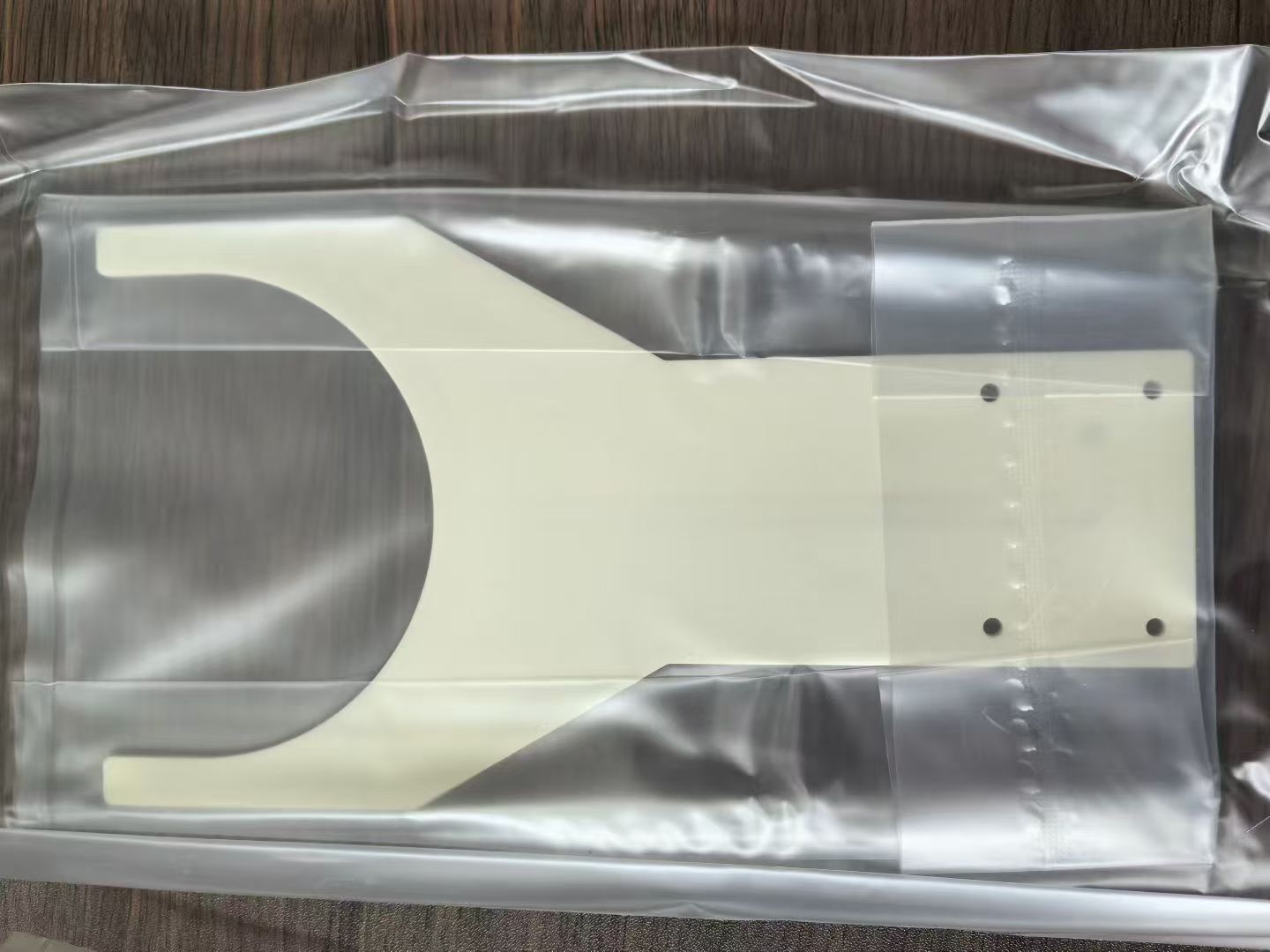 End Effector robot hand wafer transport pad